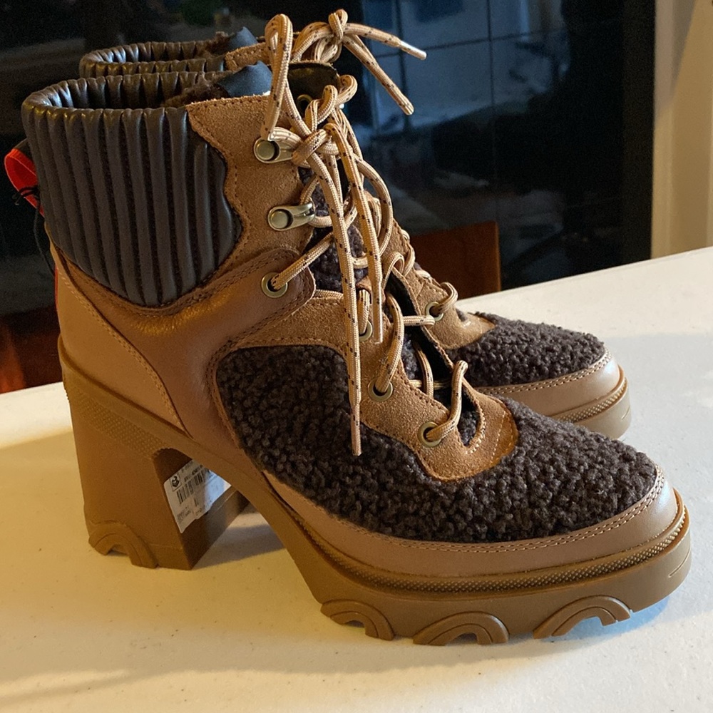 Sorel Brex Heel Shearling Waterproof Leather Lace-Up Boots NWT – Size 9.5